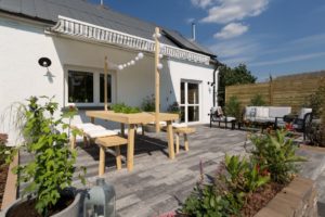 Polbruk_Oland(1) Trendy tarasowe. Ponadczasowe szarości i geometryczne kształty.